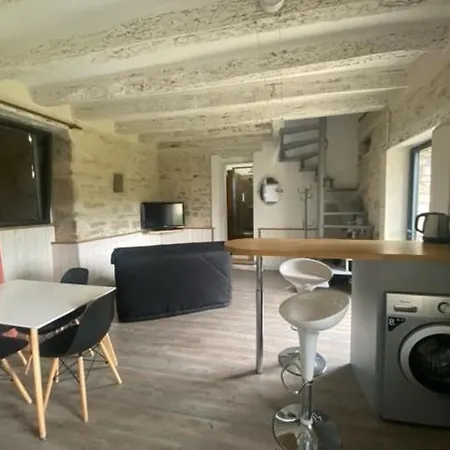 Hébergement de vacances Authentique Avec Piscine Proche Rocamadour Le Vigan (Lot)