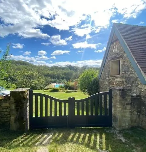 Dom wakacyjny Authentique Avec Piscine Proche Rocamadour